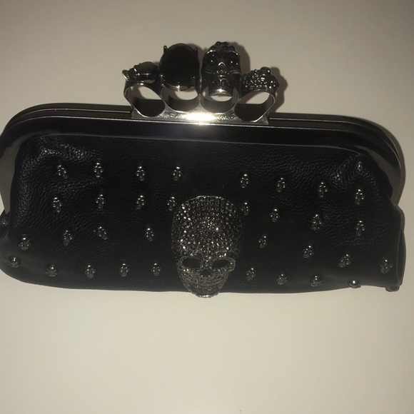 Purse - Picture 1 of 5